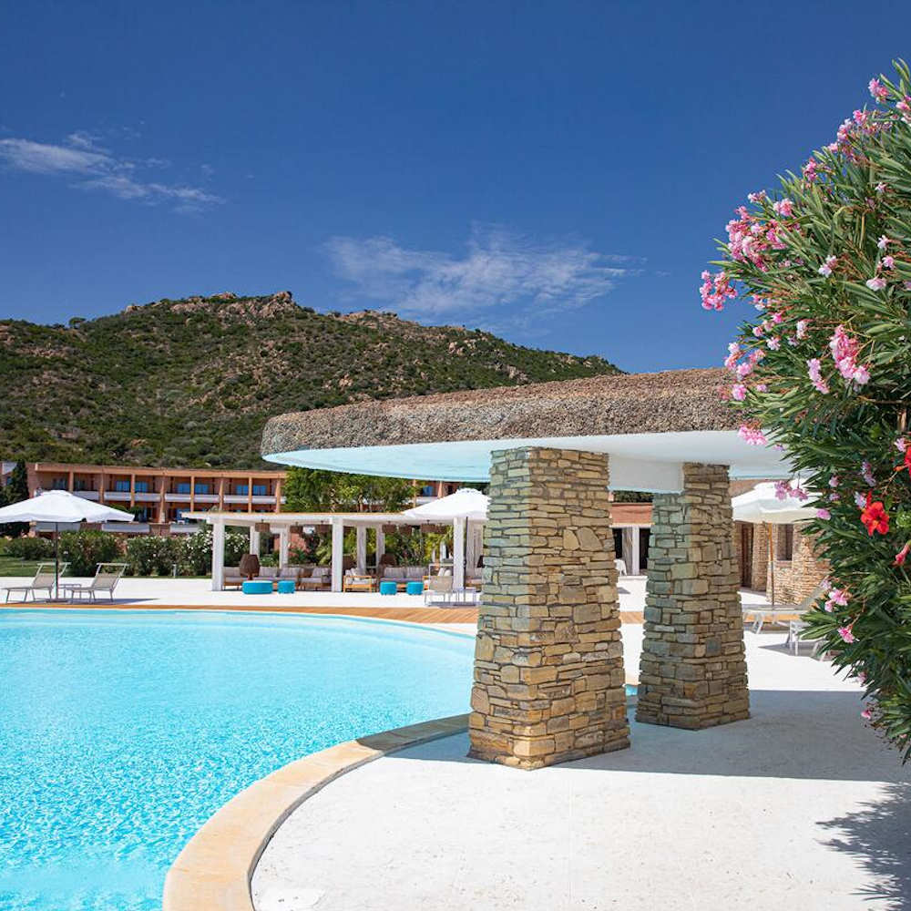 Offre Spéciale en Sardaigne - Is Molas Resort ★★★★